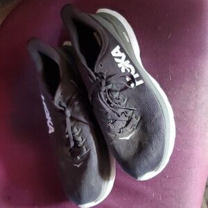 *HOKA PROFLY *...Reasonable Offers Accepted price is obo